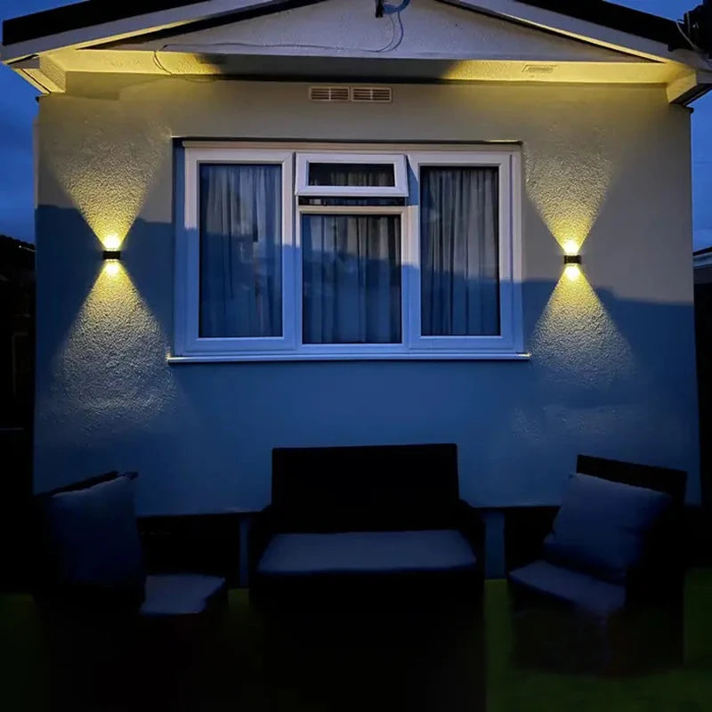 Solcelledrevet vegglampe