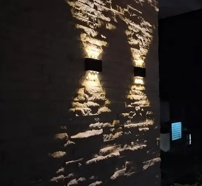 Solcelledrevet vegglampe